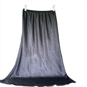 Saks fifth avenue half slip. Small.